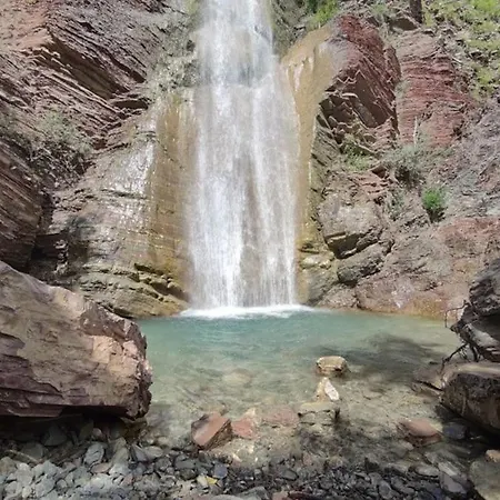 2 Bedroom 15 Min By Bus To Center Tirana