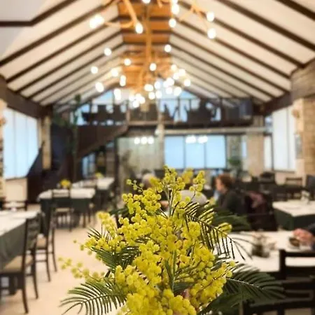 Apartment 2 Bedroom 15 Min By Bus To Center Tirana