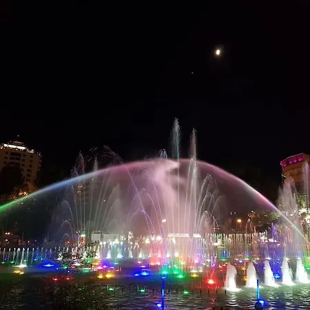 2 Bedroom 15 Min By Bus To Center 公寓 *