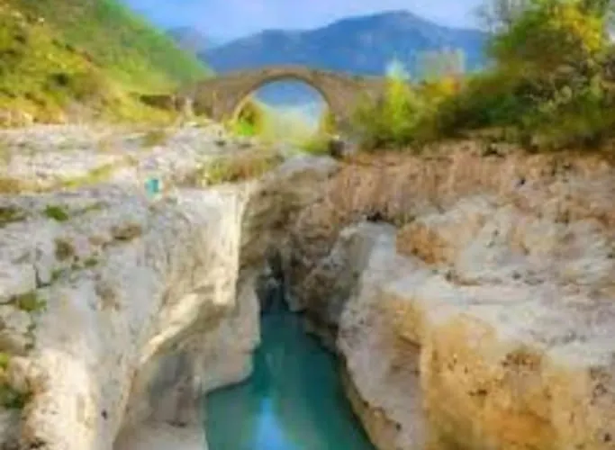 Апартаменты 2 Bedroom 15 Min By Bus To Center *