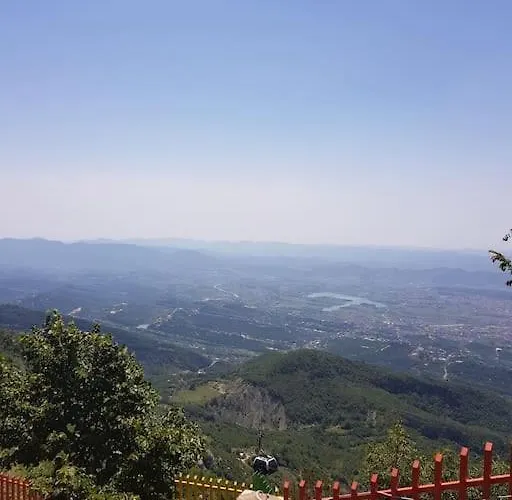 2 Bedroom 15 Min By Bus To Center *